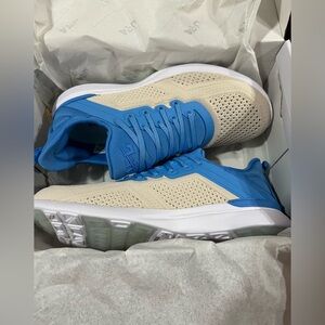 APL Techloom Tracer Sneaker